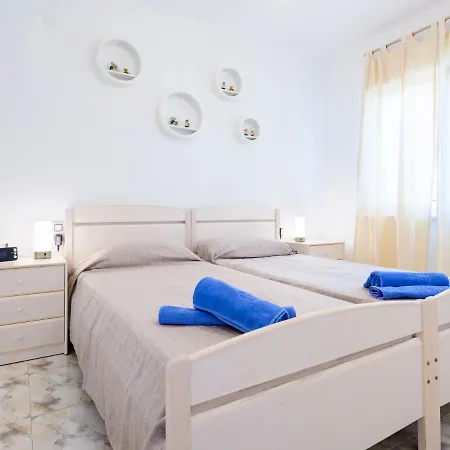 Escudos-2 By Interhome *